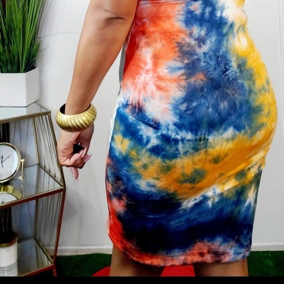 Tie Dye Dress - Picture 4 of 4